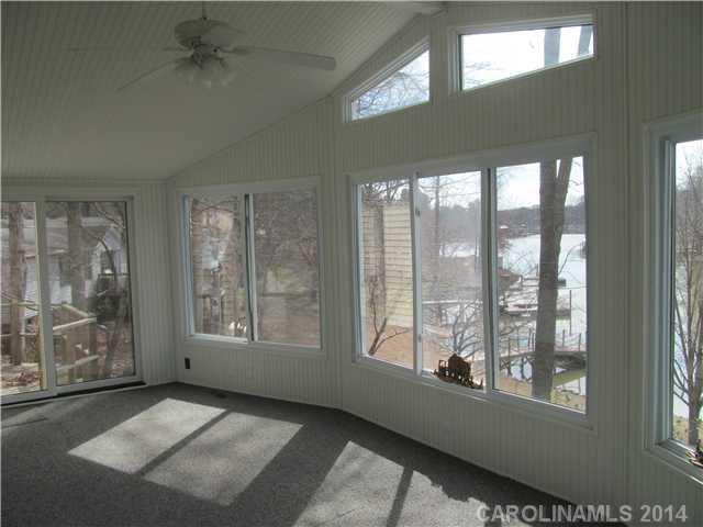 7071 Tallent Ct., Sherrills Ford, NC 28673