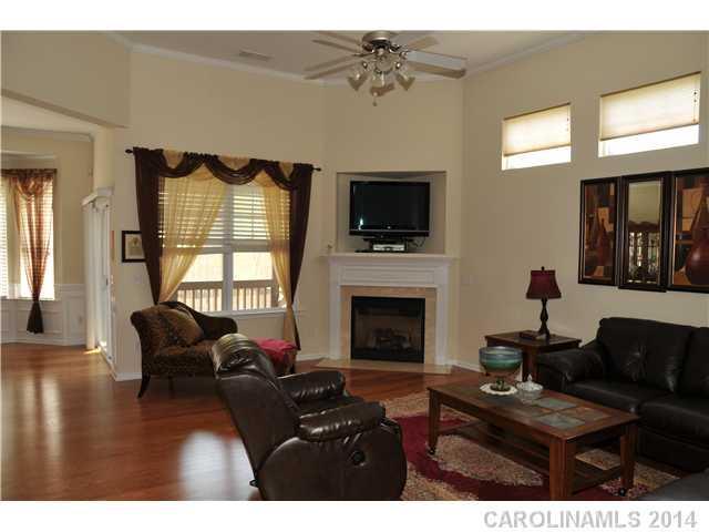 9704 Dominion Crest Dr., Charlotte, NC 28269