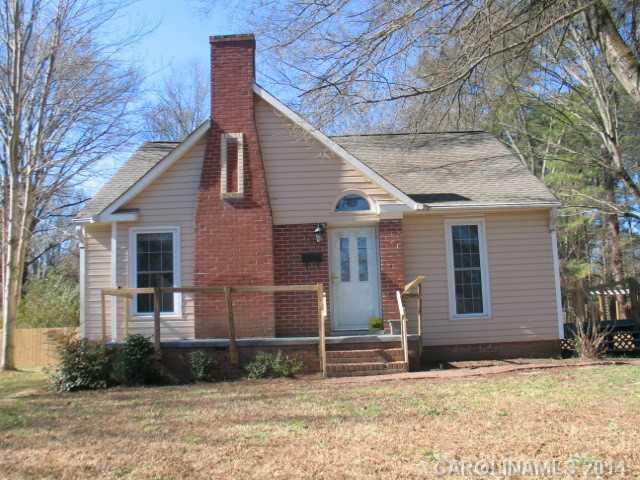 587 Home Tr., Gastonia, NC 28052
