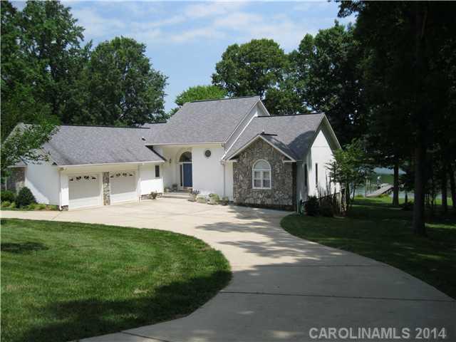 7006 Vinewood Rd., Sherrills Ford, NC 28673