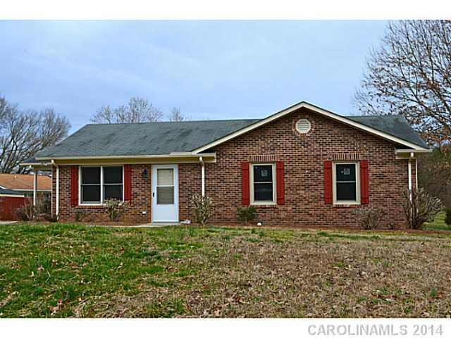 803 Crystal Ln., Monroe, NC 28112