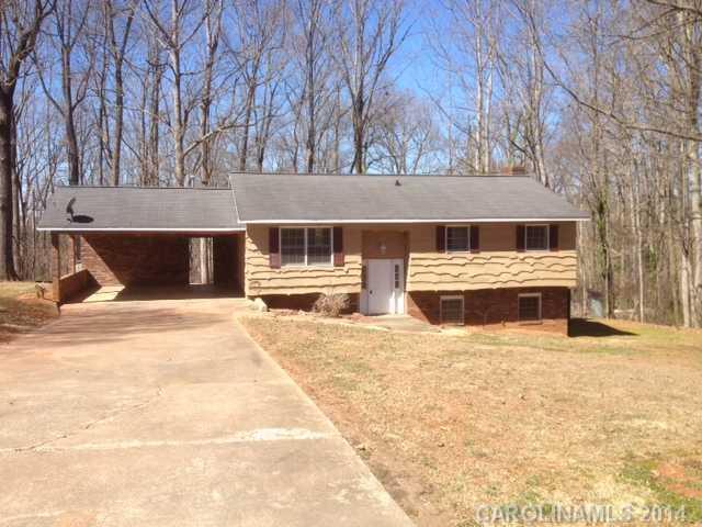 612 Crestridge Dr., Statesville, NC 28677