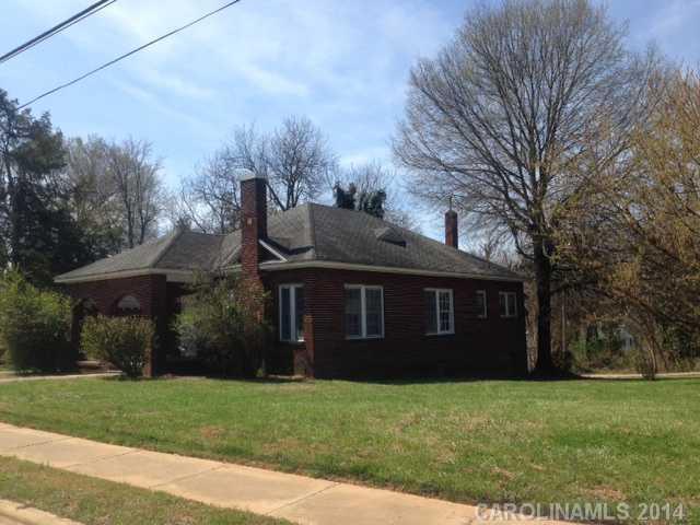 622 Green St., Statesville, NC 28677