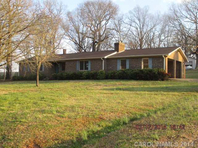 129 Tryon School Loop Rd., Bessemer City, NC 28016
