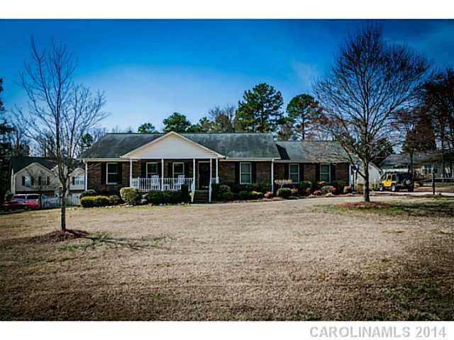 2394 Shady Lane Ave., Kannapolis, NC 28081