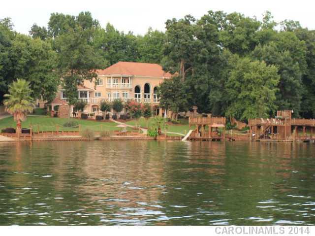 140 Larkhaven Ln., Mooresville, NC 28117