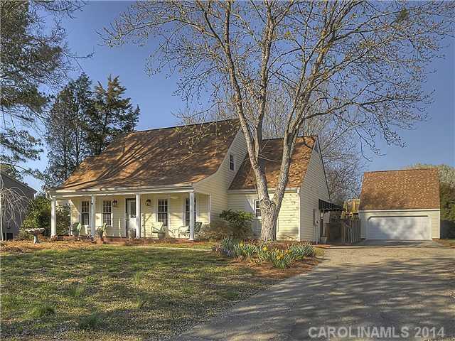 5212 Macandrew Dr., Charlotte, NC 28226