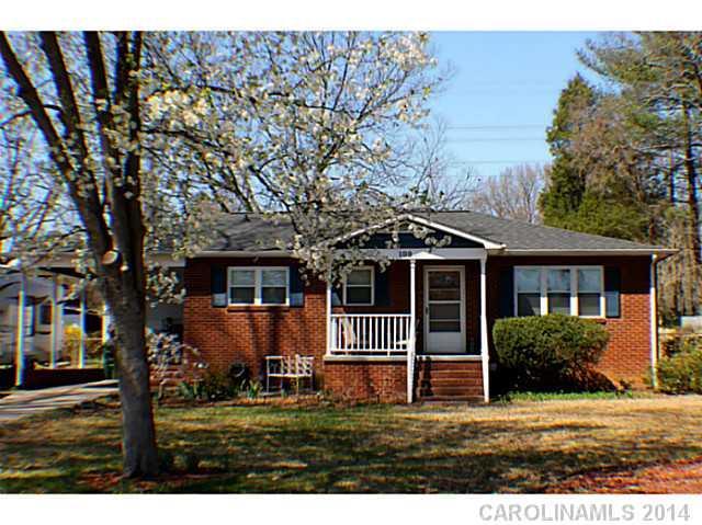 109 Forest Dr., Mount Holly, NC 28120