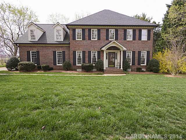 2400 Greenbrook Pkwy., Matthews, NC 28104