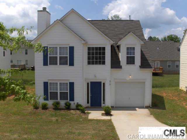 915 Grass Hollow Ct., Charlotte, NC 28216