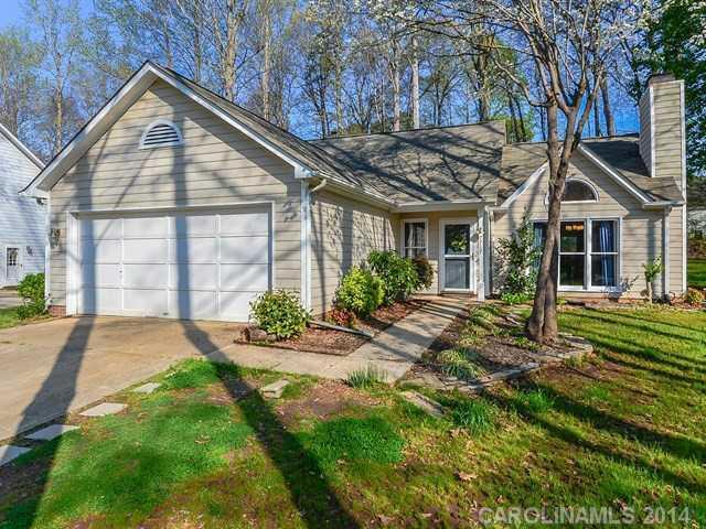 7717 Bridle Ct., Charlotte, NC 28216