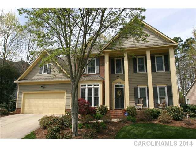 6231 Hickory Cove Ln., Charlotte, NC 28269