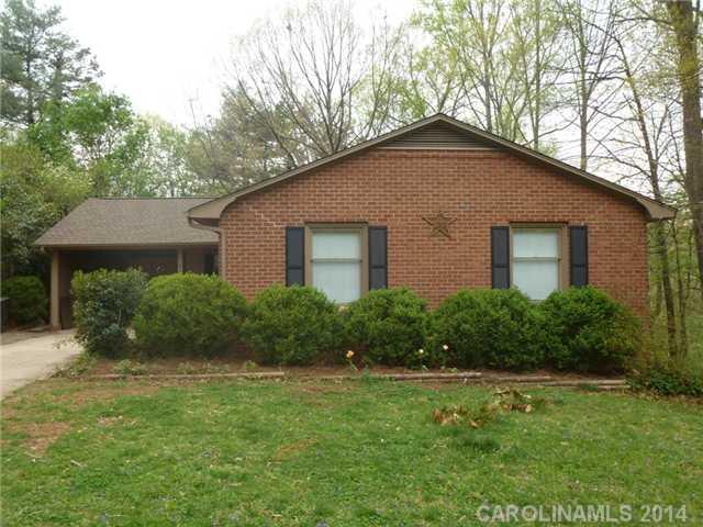 416 Oakhurst Rd., Statesville, NC 28677
