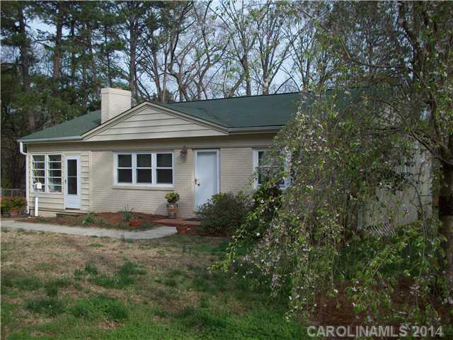 121 SW Marshdale Ave., Concord, NC 28025