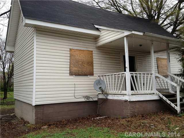 1208 Cavney Ct., Gastonia, NC 28052