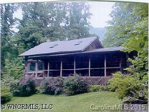 10 Whippoorwill Rd., Brevard, NC 28712
