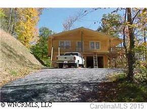 68 Blossom Dr., Burnsville, NC 28714