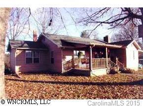 91 Furzwego Dr., Horse Shoe, NC 28742