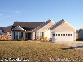 172 Rolling Meadow Rd., Fletcher, NC 28732