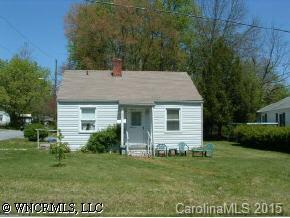 44 Oakdale St., Brevard, NC 28712
