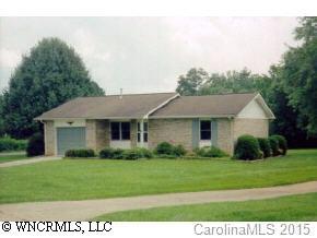 15 Resada Dr, Brevard, NC 28712