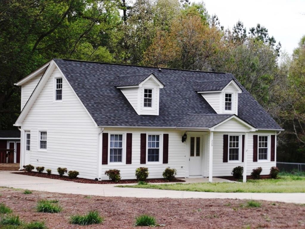 225 Mel Ln., Crouse, NC 28033