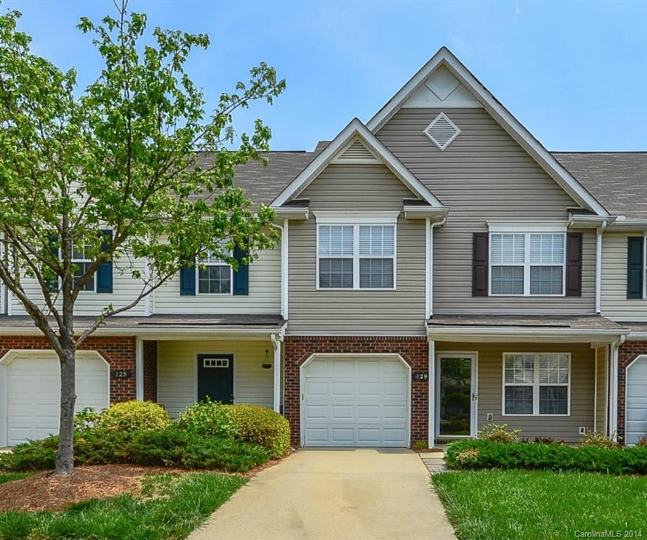 129 Arlington Downs Blvd., Matthews, NC 28104