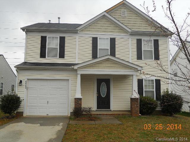 6642 Wicked Oak Ln., Charlotte, NC 28216