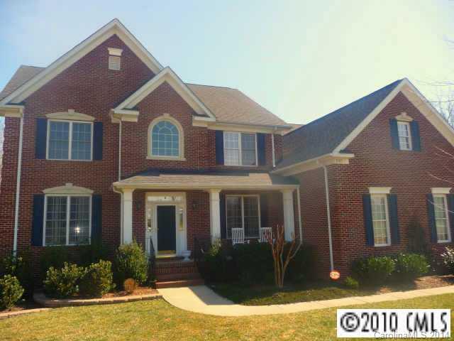 1707 Crestgate Dr., Waxhaw, NC 28173