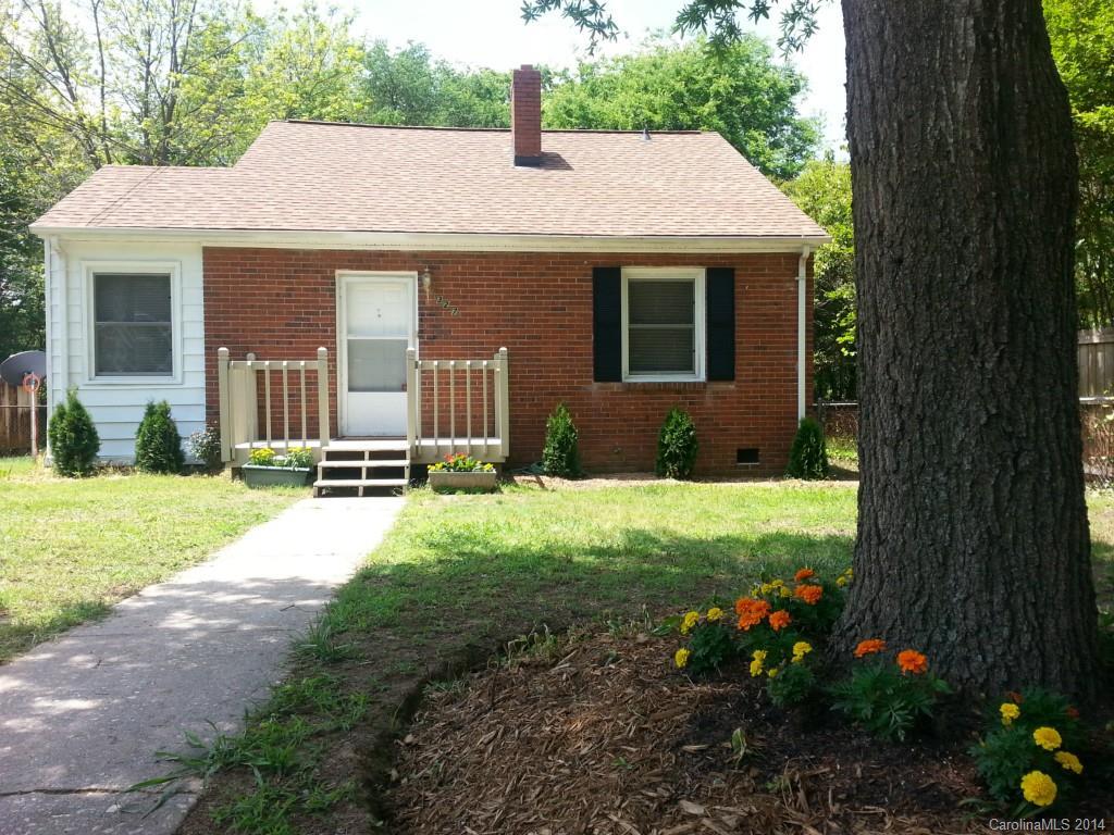 327 E Cama St., Charlotte, NC 28217