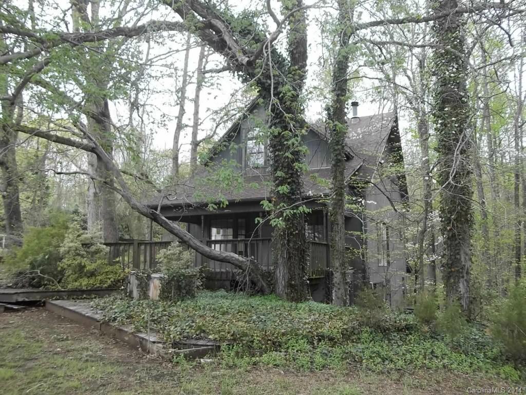 6680 Dellwood Dr., Kannapolis, NC 28081