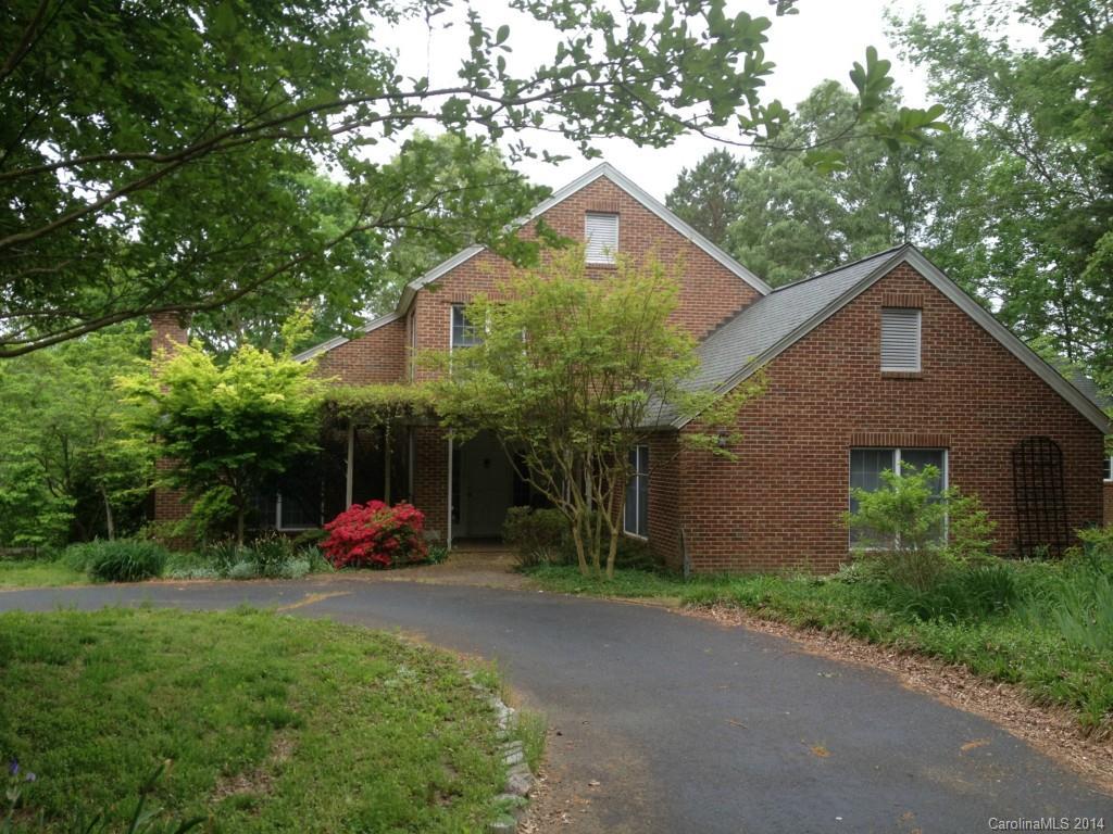 1220 Rosa Dr., Monroe, NC 28112