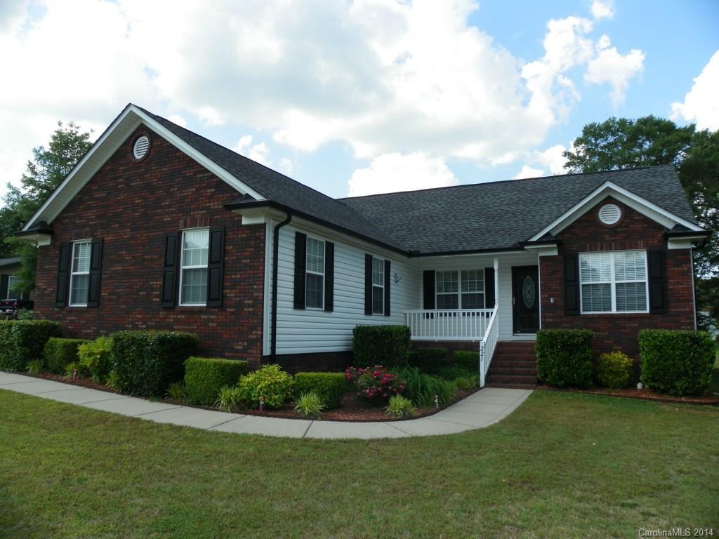 221 Parallel Dr., Harrisburg, NC 28075