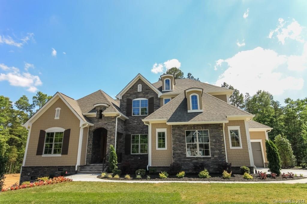 15618 June Washam Rd., Davidson, NC 28036