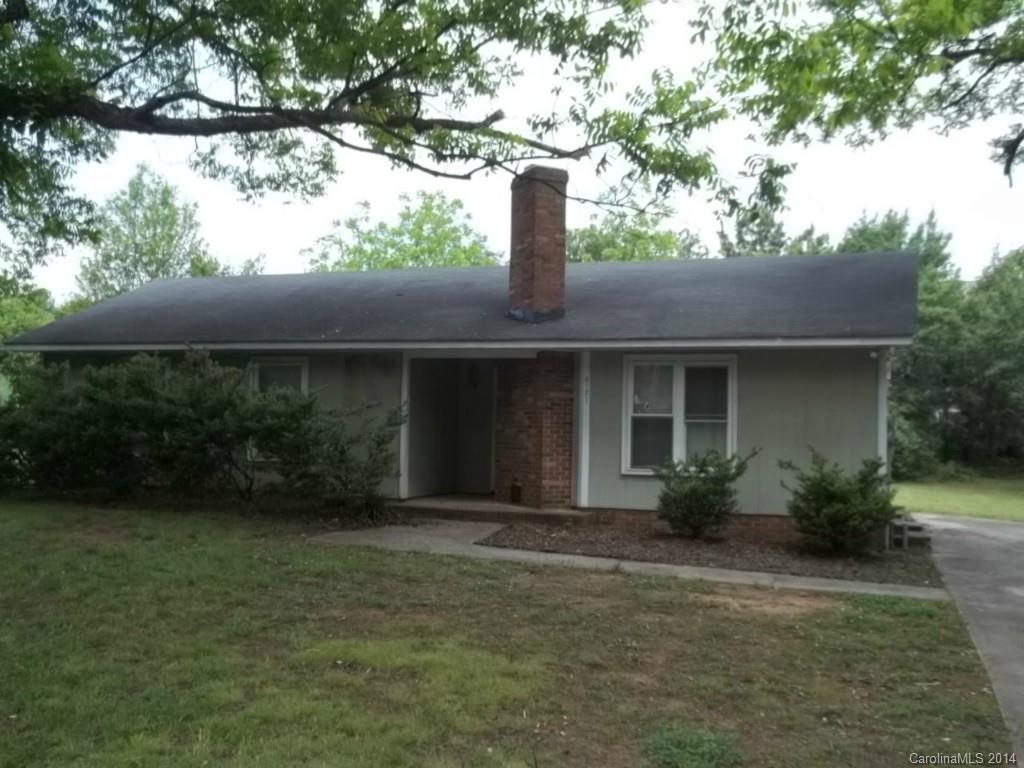 6121 Williams Rd., Charlotte, NC 28215