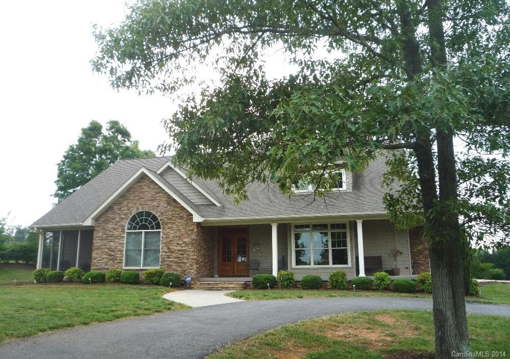 151 Oak Forest Dr., Statesville, NC 28625