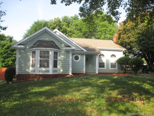 907 Gretna Green Dr., Charlotte, NC 28217