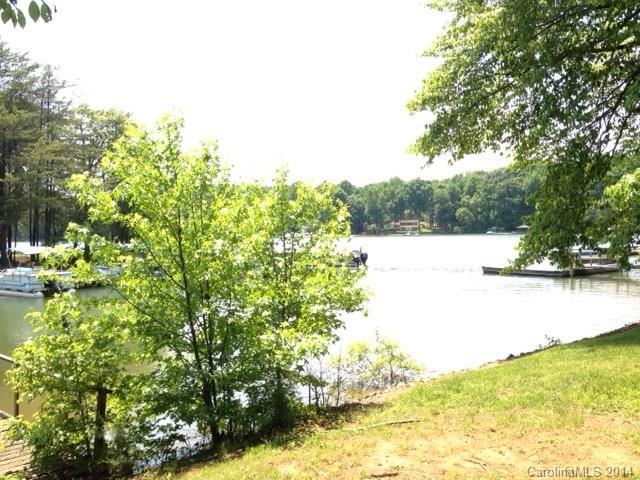 168 Southwood Park Rd., Mooresville, NC 28117