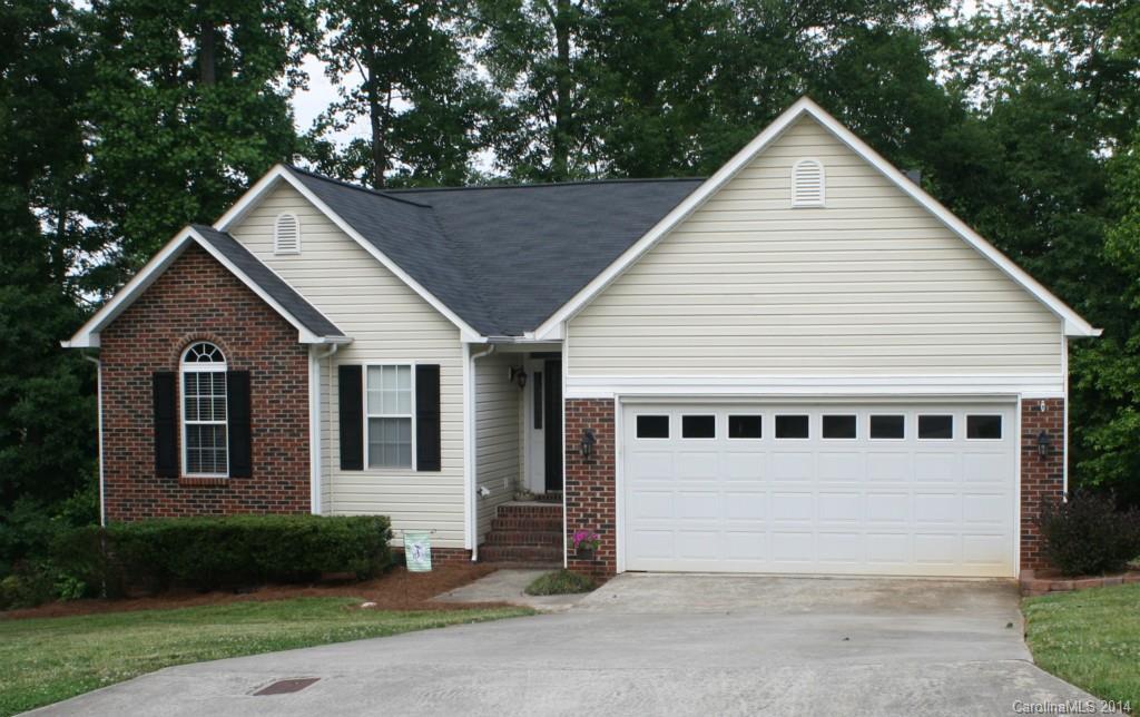 2358 Eagle Glen Ct., Gastonia, NC 28056