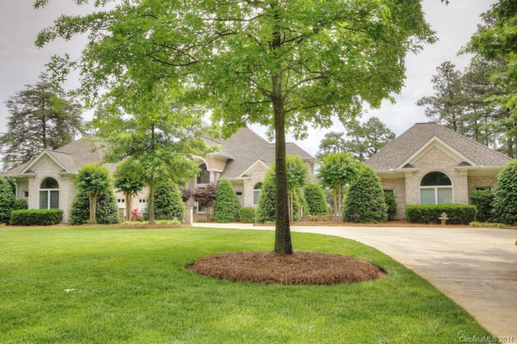 567 Isle Of Pines Rd., Mooresville, NC 28117