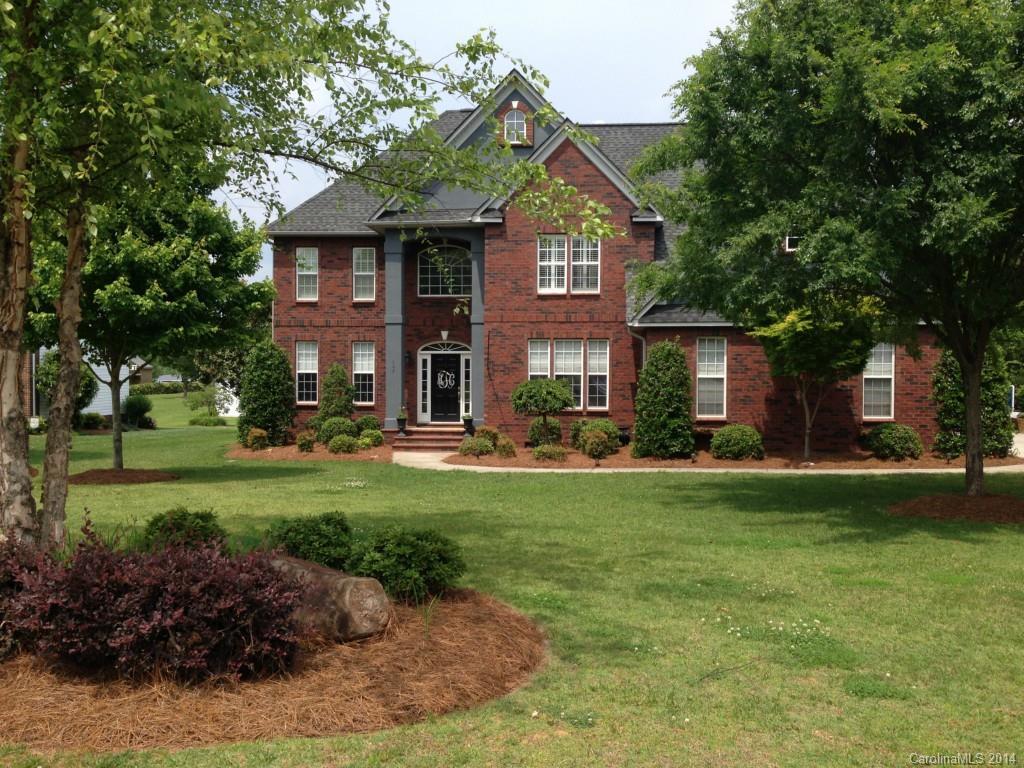 207 Castles Gate Dr., Mooresville, NC 28117