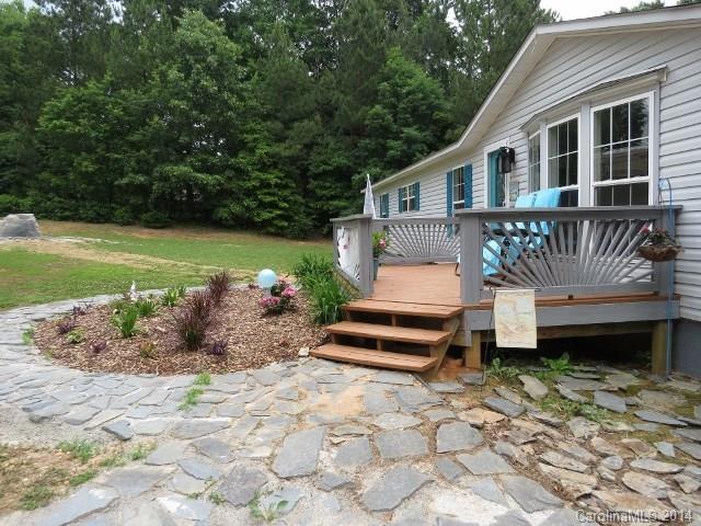 8569 Dog Leg Rd., Sherrills Ford, NC 28673