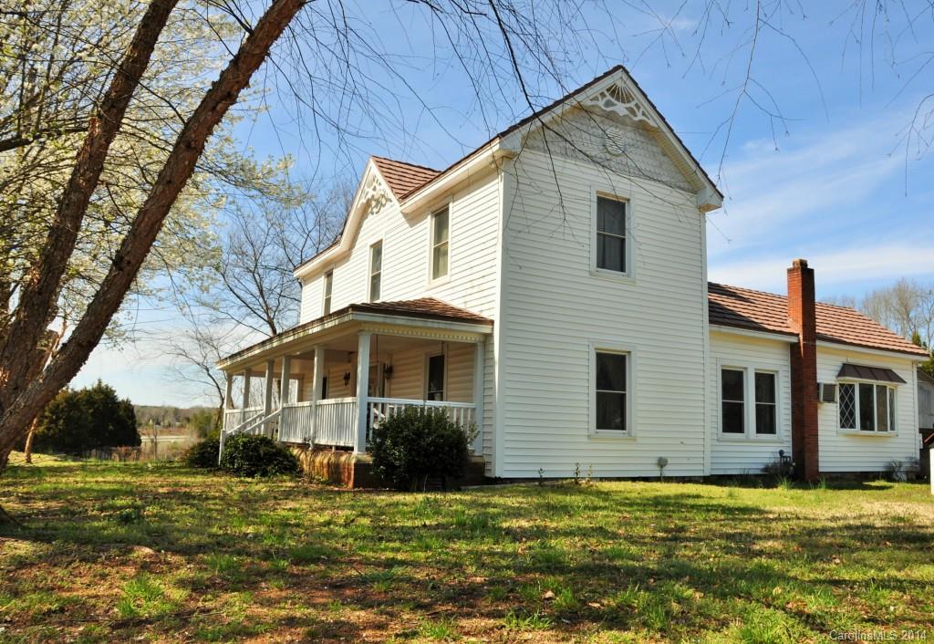 8400 Reedy Creek Rd., Charlotte, NC 28215