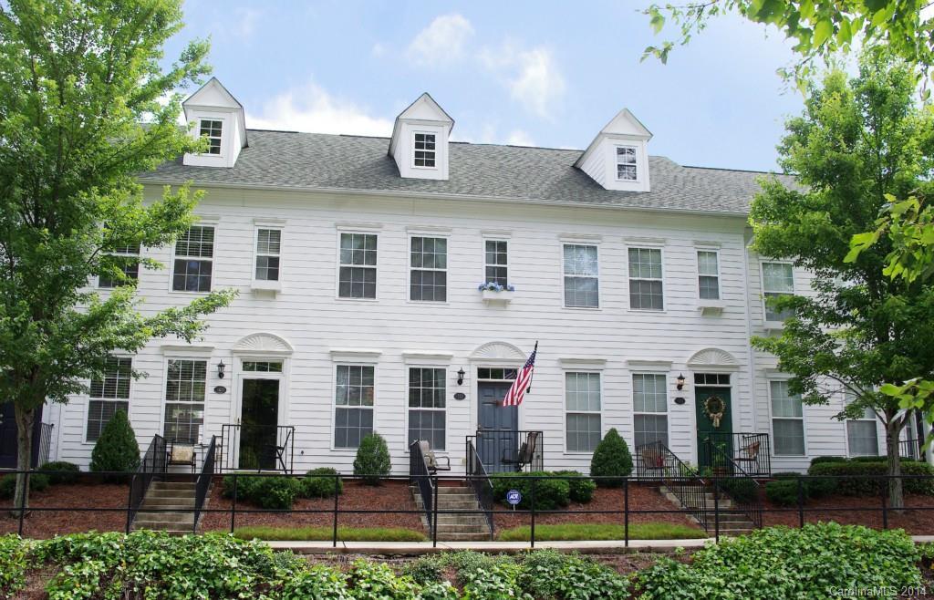 312 Park Square Pl., Matthews, NC 28105