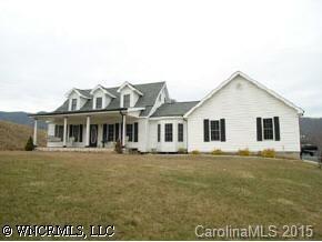 64 Squaw Ridge Rd., Waynesville, NC 28786