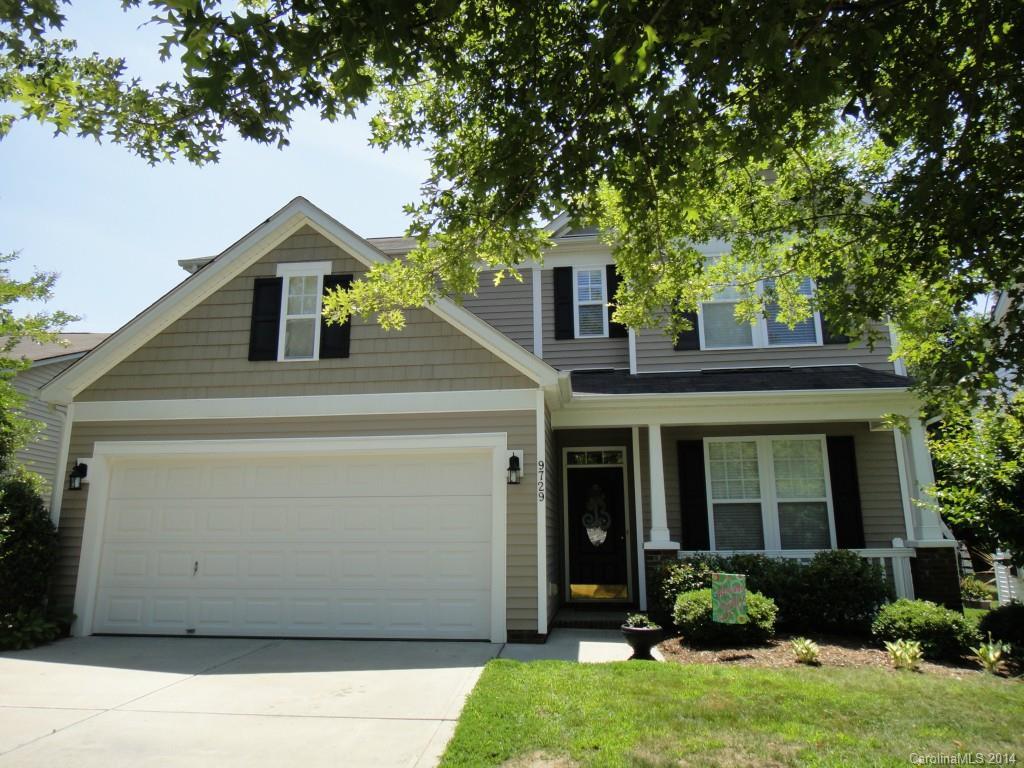 9729 Waltham Ct., Charlotte, NC 28269