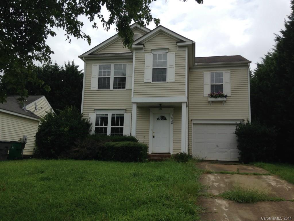 1630 Oakdale Green Dr., Charlotte, NC 28216