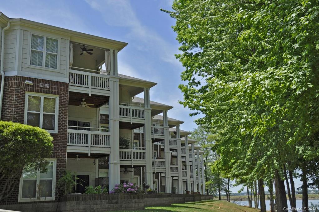 915 Northeast Dr. #18, Davidson, NC 28036