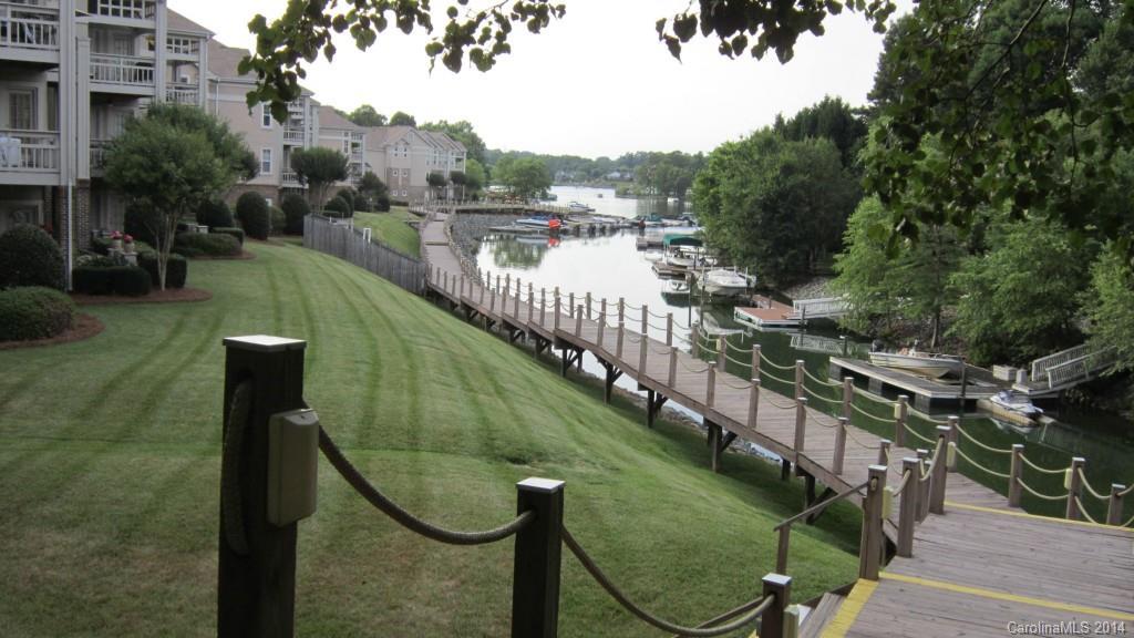 108 Pier 33 Dr. #414, Mooresville, NC 28117
