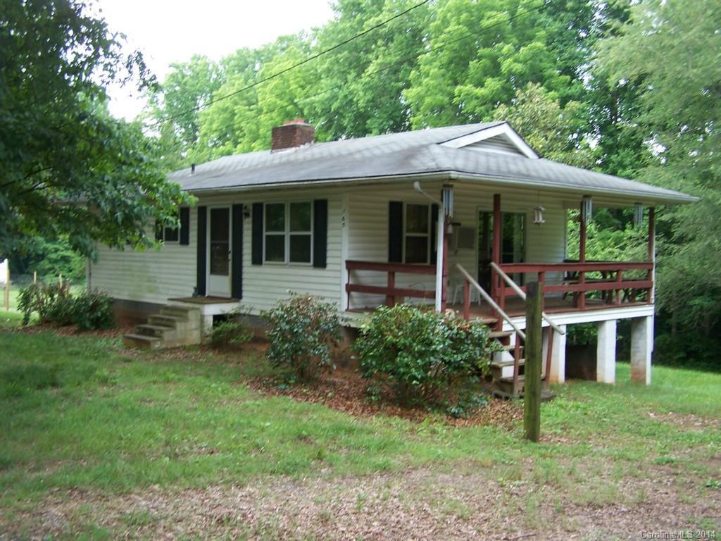 165 Kingsdale Dr., Statesville, NC 28625